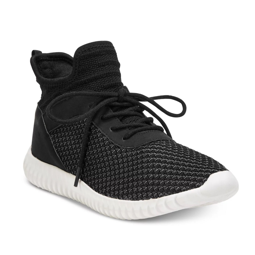 NEW Women's Harlen Knit Sneaker - US 8